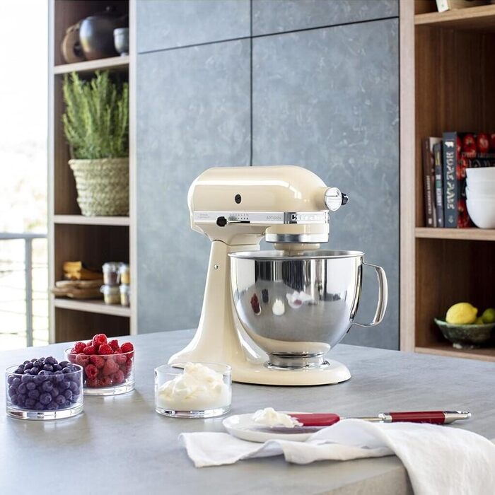 Кухонный комбайн 4,8 л 300 Вт Cream Artisan KitchenAid