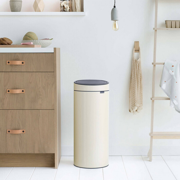 Мусорный бак 30 л миндальный Touch Bin Brabantia