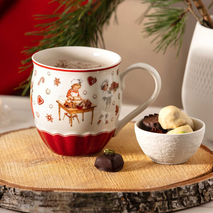 Кружка "Дети готовят рождественское печенье" 0,38 л Annual Christmas Edition 2023 Villeroy & Boch